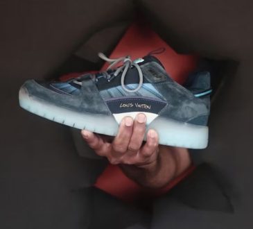 Chic Reasons Transparent Shoes Are a Must-Have Trend in 2025